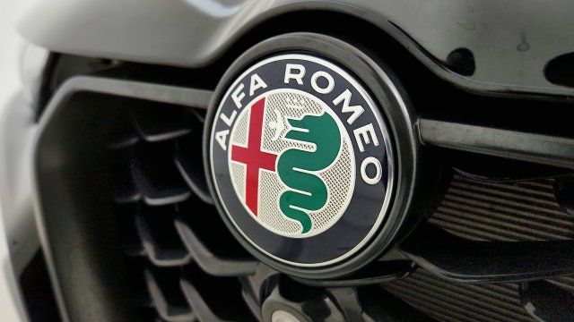 Used 2024 Alfa Romeo Tonale Veloce AWD/4WD image 35