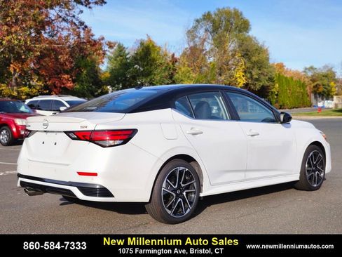 Used 2025 Nissan Sentra SR image 5
