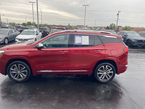 Used 2020 GMC Terrain Denali w/ Denali Premium Package AWD/4WD image 4