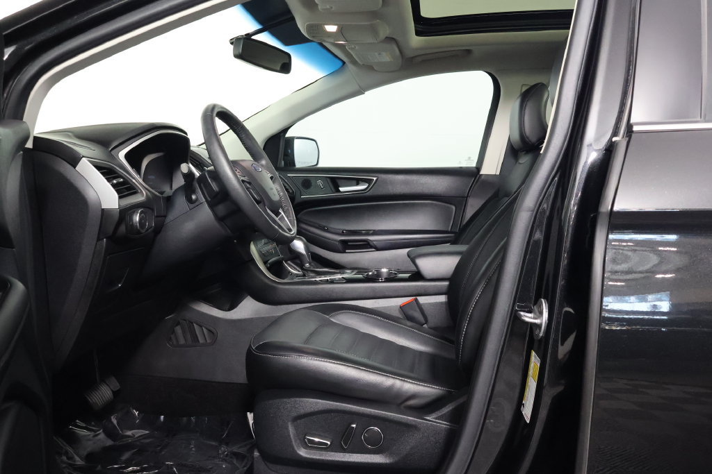 Used 2015 Ford Edge SEL w/ Equipment Group 201A FWD image 10