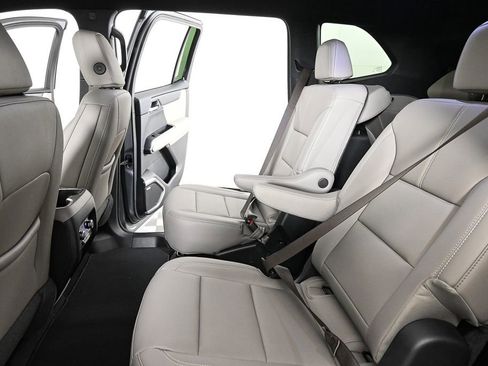 New 2026 GMC Acadia Elevation w/ Elevation Premium Package image 21