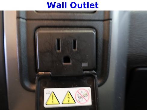 Used 2023 RAM 1500 Classic SLT w/ Trailer & Traction Group image 23