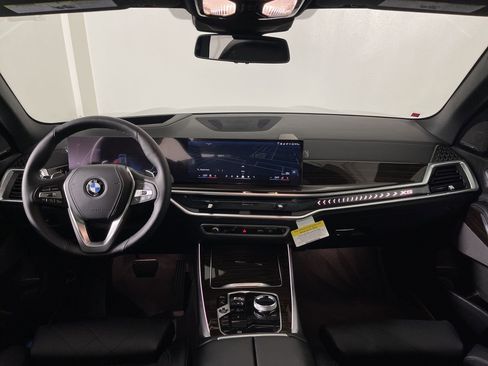 Used 2026 BMW X5 sDrive40i w/ Executive Package RWD image 16