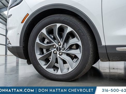 Used 2022 Lincoln Nautilus Reserve w/ Equipment Group 201A image 37