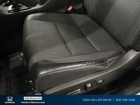 Used 2016 Toyota Highlander Plus AWD/4WD image 19
