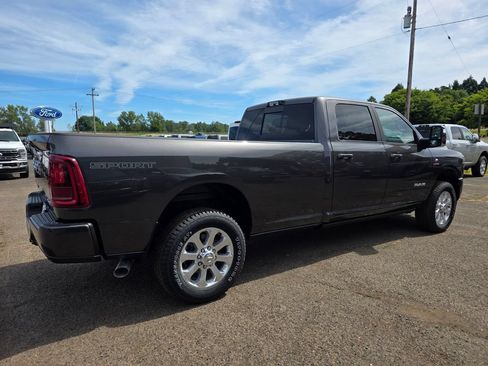 New 2026 RAM 3500 Laramie AWD/4WD image 29