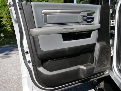 Used 2018 RAM 2500 Big Horn image 24