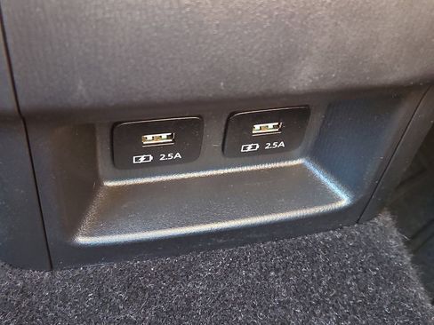 Used 2023 MAZDA CX-9 Touring image 19