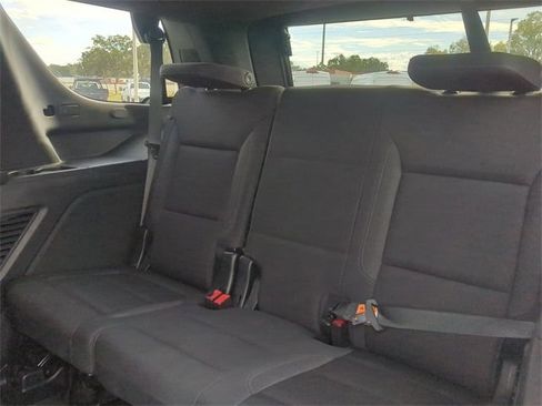 Used 2024 GMC Yukon SLE w/ Gmc Pro Safety Plus Package image 15