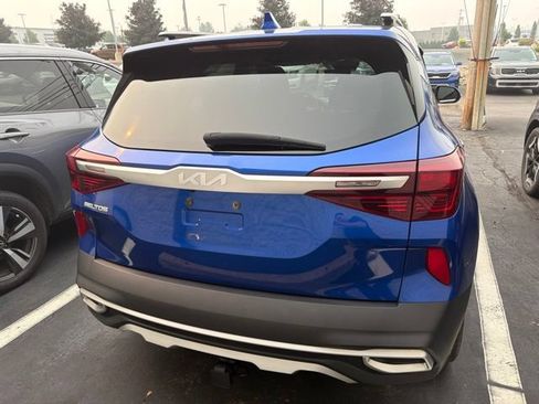 Used 2022 Kia Seltos SX w/ Sunroof Package AWD/4WD image 5