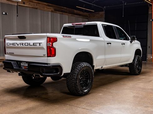 Used 2024 Chevrolet Silverado 1500 LT Trail Boss w/ Convenience Package II AWD/4WD image 10