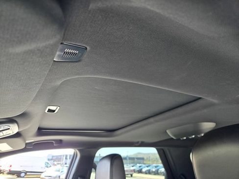 Used 2024 Dodge Durango GT RWD image 10