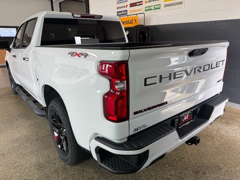 Used 2022 Chevrolet Silverado 1500 RST w/ Redline Edition AWD/4WD image 7