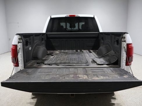 Used 2016 Ford F150 Lariat w/ Equipment Group 502A Luxury image 5