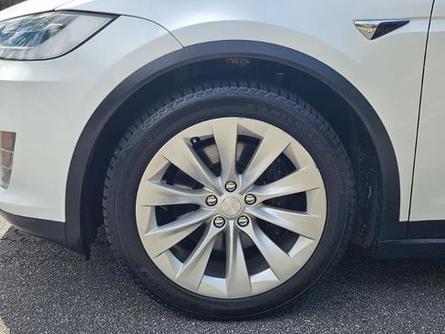 Used 2020 Tesla Model X Long Range AWD/4WD image 16
