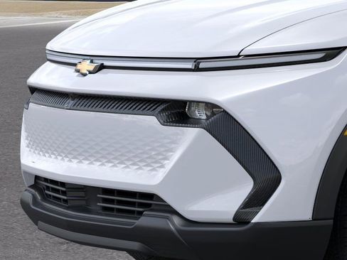 New 2026 Chevrolet Equinox EV LT image 13