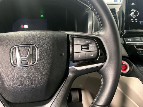 Used 2025 Honda Odyssey EX-L image 25