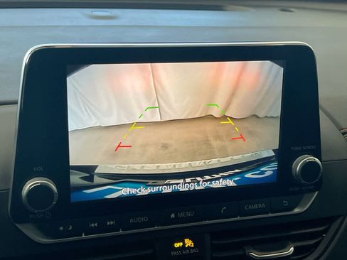 Used 2022 Nissan Altima 2.5 SR image 17