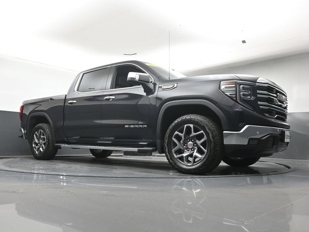 Used 2025 GMC Sierra 1500 SLT w/ SLT Premium Plus Package AWD/4WD image 26