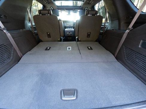 Used 2021 GMC Yukon Denali w/ Denali Premium Package image 34