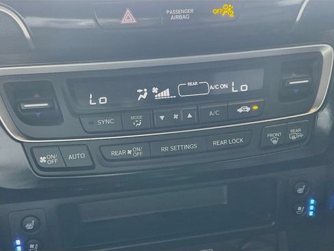 Used 2024 Honda Passport Black Edition image 16