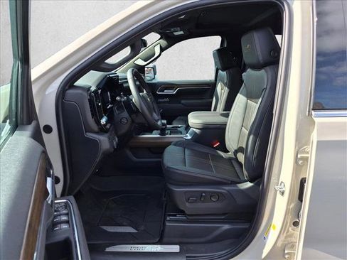 New 2026 Chevrolet Silverado 1500 High Country w/ High Country Premium Package AWD/4WD image 15