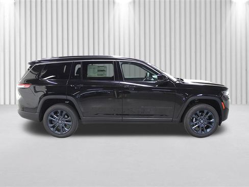 New 2026 Jeep Grand Cherokee L Limited AWD/4WD image 2