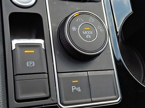 Used 2022 Volkswagen Atlas SE image 20