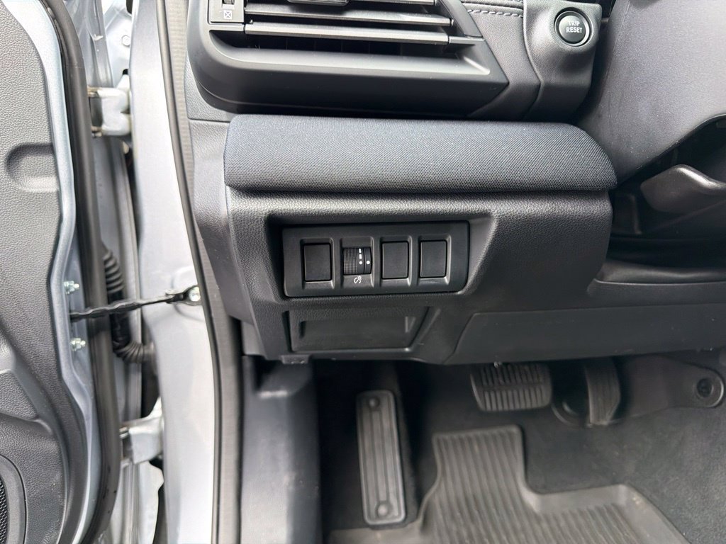Used 2023 Subaru Outback Premium AWD/4WD image 16