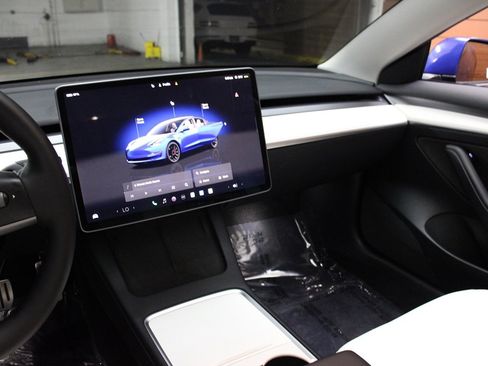 Used 2022 Tesla Model 3 Performance image 45