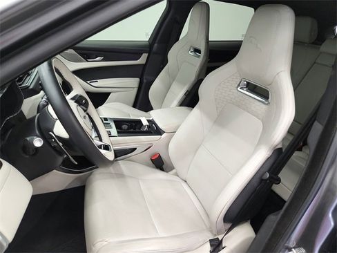 Used 2025 Jaguar F-PACE R-Dynamic S image 18