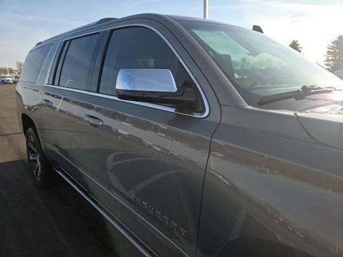 Used 2018 Chevrolet Suburban Premier image 5
