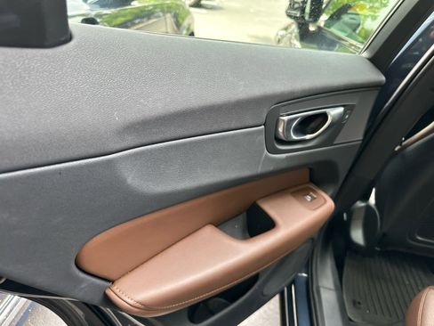 Used 2024 Volvo XC60 B5 Plus w/ Protection Package Premier AWD/4WD image 28