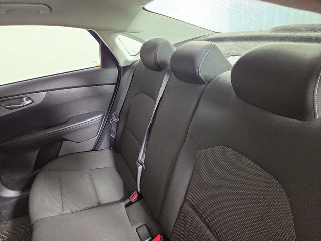 Used 2021 Kia Forte LXS FWD image 14