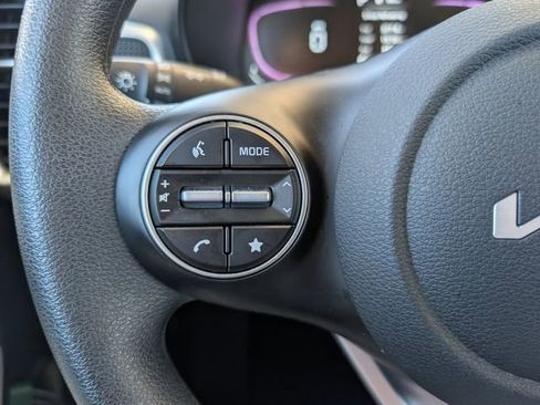 Used 2023 Kia Soul LX image 12