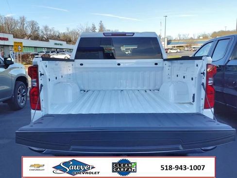 Used 2025 Chevrolet Silverado 1500 LT image 8
