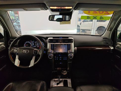 Used 2021 Toyota 4Runner Limited AWD/4WD image 34