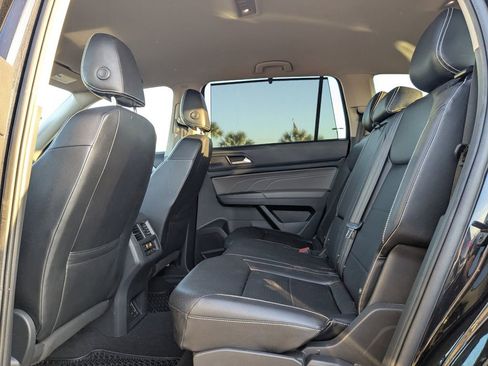 Used 2021 Volkswagen Atlas SE image 17
