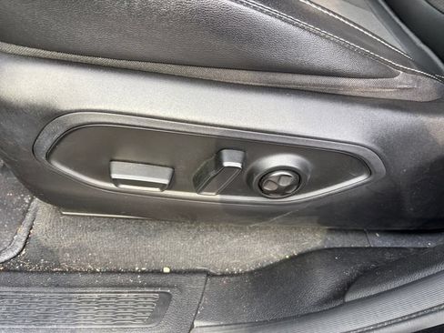 Used 2023 Jeep Grand Cherokee Altitude AWD/4WD image 13