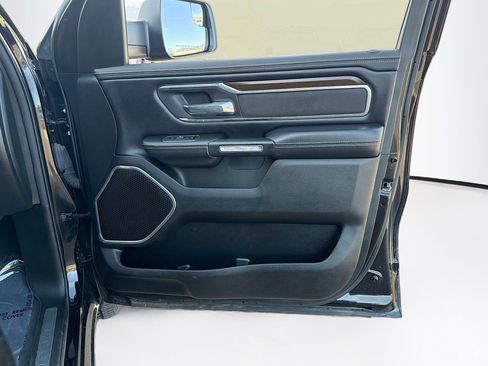 Used 2021 RAM 1500 Laramie AWD/4WD image 33