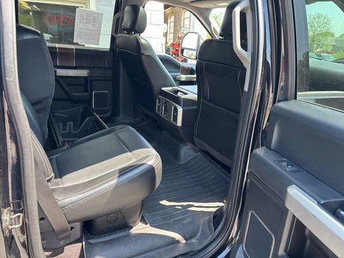 Used 2016 Ford F150 Lariat w/ Equipment Group 502A Luxury AWD/4WD image 9