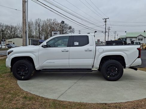 New 2026 Toyota Tacoma SR5 AWD/4WD image 8
