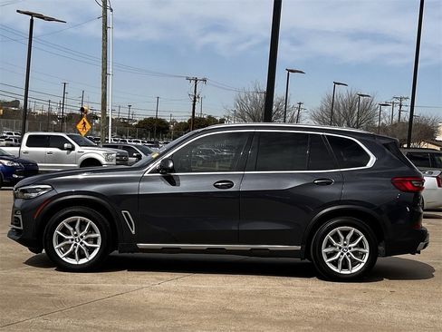 Used 2019 BMW X5 xDrive40i w/ Premium Package image 3