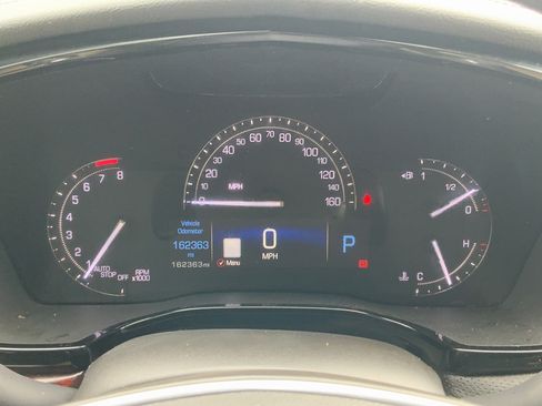 Used 2018 Cadillac XT5 Premium Luxury FWD image 13