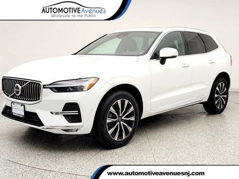 Used 2023 Volvo XC60 B5 Plus w/ Climate Package AWD/4WD image 1