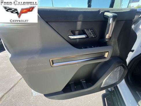 Used 2025 GMC Hummer EV 3X w/ Extreme Off-Road Package AWD/4WD image 27