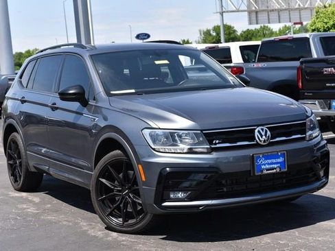 Used 2021 Volkswagen Tiguan SE R-Line AWD/4WD image 2
