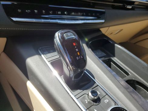 Used 2023 Cadillac Escalade Premium Luxury w/ Performance Package AWD/4WD image 28