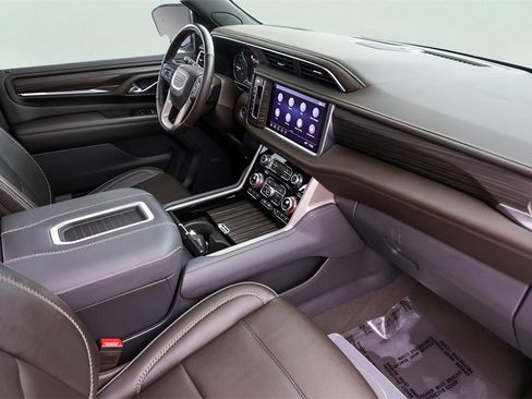 Used 2021 GMC Yukon Denali image 34