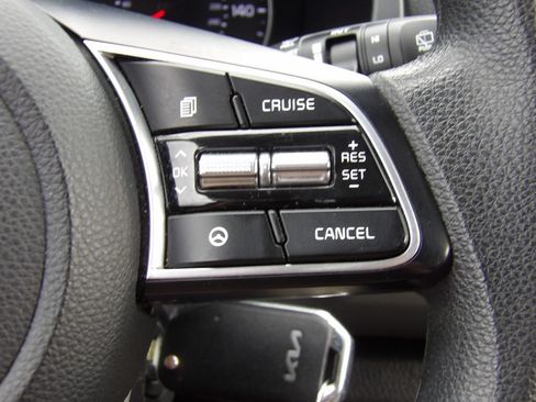 Used 2022 Kia Seltos LX AWD/4WD image 15